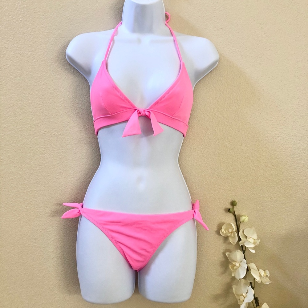 Victoria’s Secret bright pink bikini
